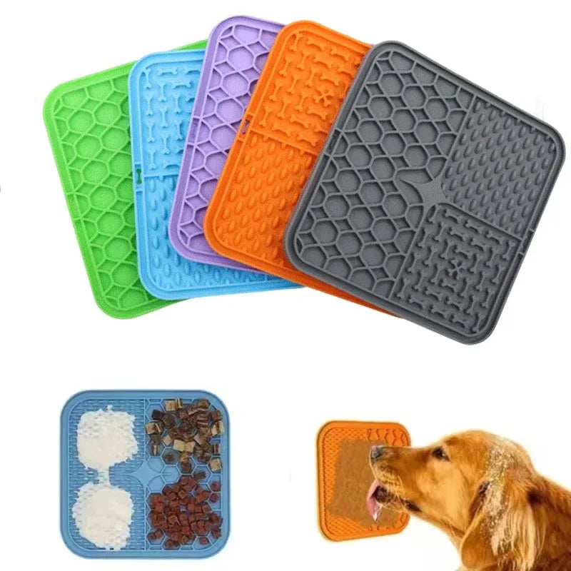 Silicone Dog Lick Mat – Slow Feeder & Bathing Distraction Mat