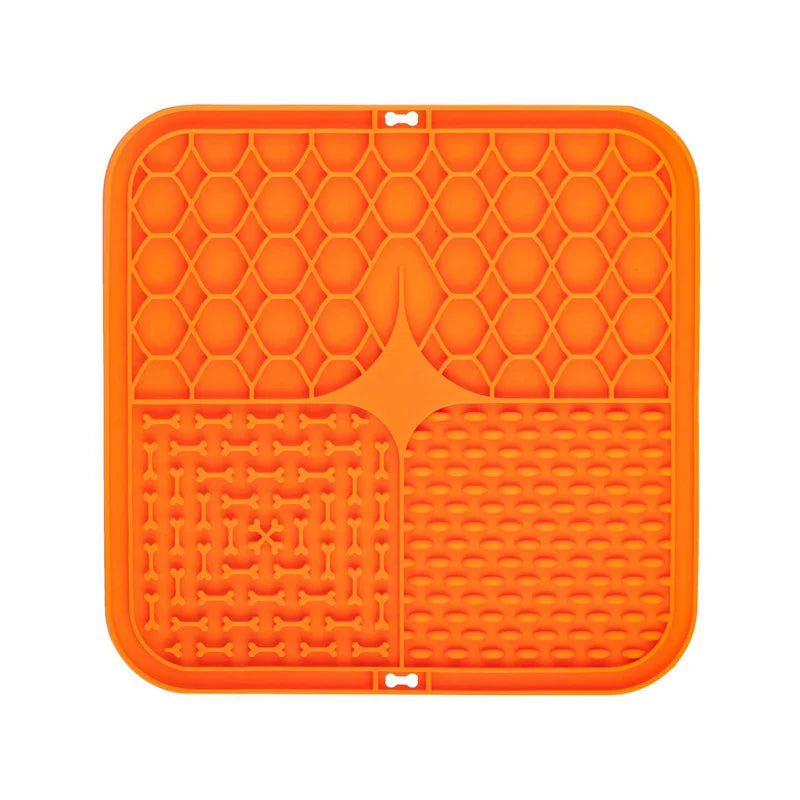 Silicone Dog Lick Mat – Slow Feeder & Bathing Distraction Mat