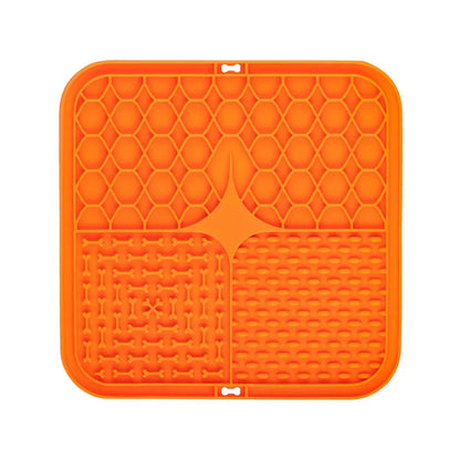 Silicone Dog Lick Mat – Slow Feeder & Bathing Distraction Mat